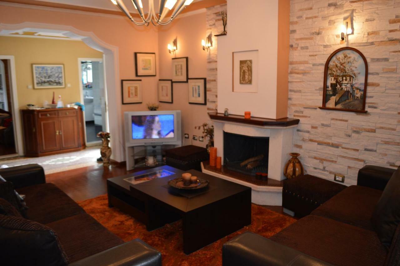 Vila Ss Kekezi Villa Gjirokastër Eksteriør billede