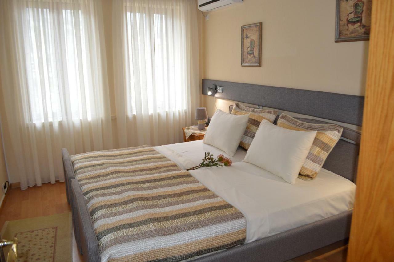 Vila Ss Kekezi Villa Gjirokastër Eksteriør billede